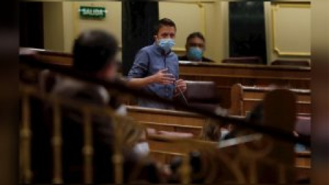 "Yo nunca lo he tenido que aguantar. Y nadie debería": la condena de Errejón a la homofobia en el Congreso