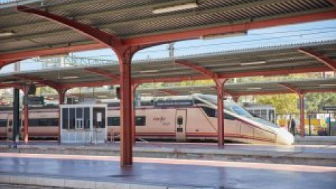 Renfe avisa a 75.000 usuarios de una posible retirada de sus abonos por uso irregular