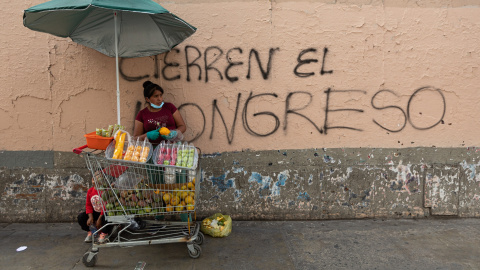 Pintada en una de las calles de Lima pidiendo cierre del Congreso a 13 de diciembre de 2022