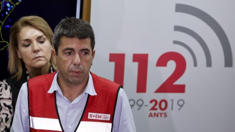 El president de la Generalitat, Carlos Mazón, minutos antes de una comparecencia de prensa.