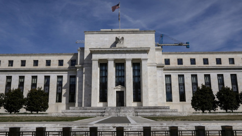 El edificio de la Reserva Federal de EEUU (Fed), en la Avenida Constitución, de Washington. REUTERS/Brendan McDermid