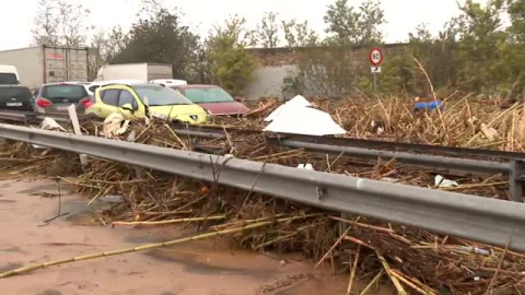 Miles de conductores permanecen atrapados en la A3