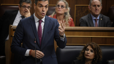 Imagen de archivo del presidente del Gobierno, Pedro Sánchez, interviniendo durante una sesión de control al Gobierno, en el Congreso de los Diputados, en Madrid (España).