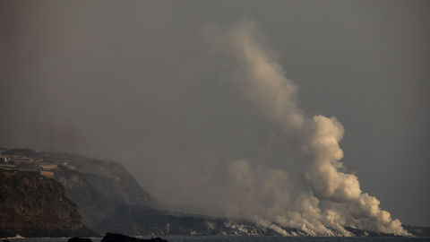 La lava del Cumbre Vieja gana terreno al mar y forma un delta de 20 hectáreas de superficie