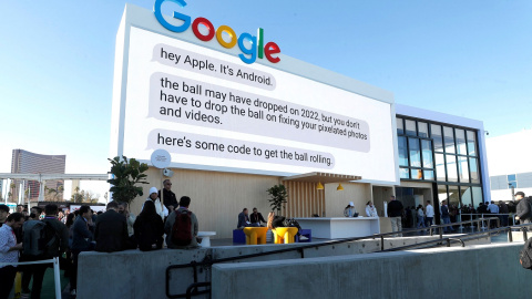 El pabellón de Google en la feria International Consumer Electronics Show 2023, que se celebra en Las Vegas (Nevada, EEUU). REUTERS/Steve Marcus