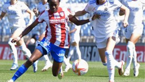 El cisma que bloquea el avance del fútbol femenino