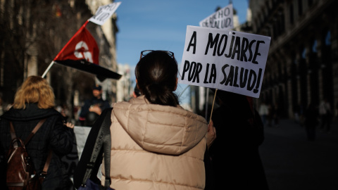 Imagen de archivo de una manifestación de los trabajadores de atención de emergencias desde la Puerta Del Sol hasta la Consejería de Sanidad, a 10 de marzo de 2023, en Madrid, (España).