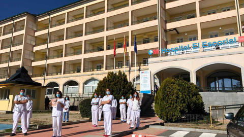 Protesta por la falta de personal sanitario y recursos en el Hospital Universitario El Escorial, en 2021. Imagen de archivo.