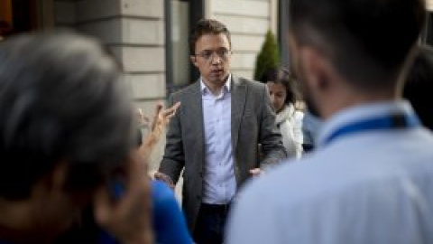 El juez deja en suspenso la causa contra Íñigo Errejón por la baja médica de la abogada de Elisa Mouliaá