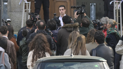 13/11/24 Alejandro Míguez, acusado del asesinato de Samuel en libertad bajo medidas cautelares, ayer a la salida de la Audiencia Provincial de A Coruña