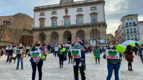 Un mineral clave para el futuro, una tierra rica y un debate social: la batalla por el litio en Extremadura