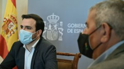 La victoria de Alberto Garzón contra las macrogranjas en tres actos: la mentira, la verdad y el ridículo