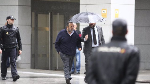 Guillermo Ortega, exalcalde de Majadahonda, llega a la Audiencia Nacional. Archivo.