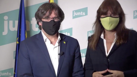 L'expresident de la Generalitat Carles Puigdemont amb la diputada de JxCat al Congrés dels Diputats, Laura Borràs.