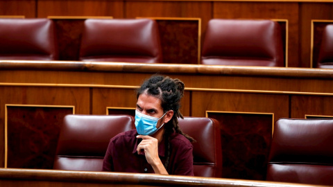 El diputado de Podemos Alberto Rodríguez durante el pleno del Congreso celebrado el pasado 28 de septiembre de 2021.