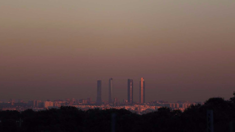 Panorámica de Madrid en un día de alta contaminación.- REUTERS