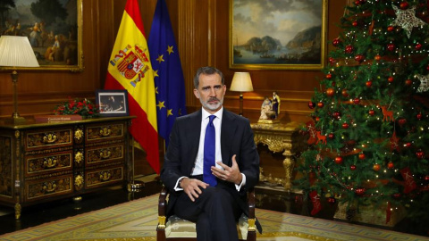 El Rey Felipe VI pronuncia su tradicional discurso de Nochebuena, desde el Palacio de La Zarzuela.