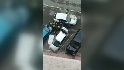 La policía halla material para hacer más cartas bomba en el piso del jubilado de Miranda de Ebro