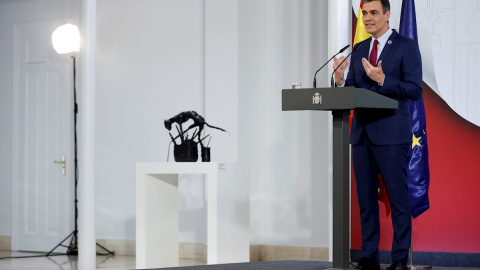 El presidente del Gobierno español, Pedro Sánchez, hace balance del año tras la última reunión del Consejo de Ministros de 2020 y presenta un informe sobre el cumplimiento de los compromisos adquiridos en su investidura este martes en el Palacio de l