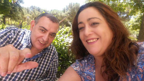 Selfie de Patricia López con el comisario García Castaño, tomada pocas horas antes de que 'Público' empezase a difundir las grabaciones del ministro del Interior en su despacho. PL