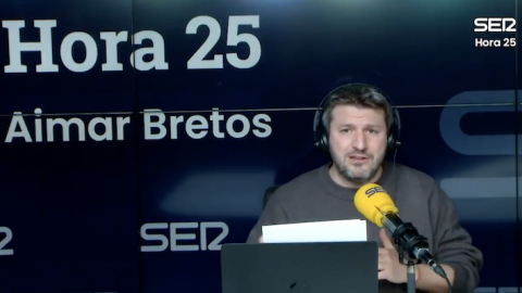 Aimar Bretos durante su alocución sobre la proposición de ley que busca ampliar las zonas regables en el entorno de Doñana.