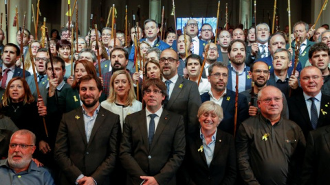 Puigdemont reaparece en Bruselas en un acto con 200 alcalde independentista catalanes / REUTERS