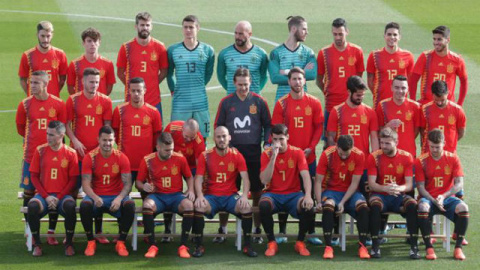 La selección española ha entrenado este miércoles en Madrid y ha posado con la nueva equipación para la Copa del Mundo de 2018 / EUROPA PRESS