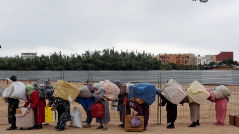 Por cada viaje tan solo cobran alrededor de unos siete euros / REUTERS - Youssef Boudlal