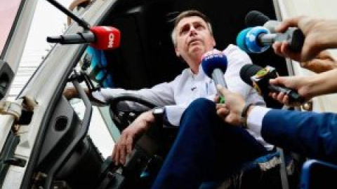 Investigan a Bolsonaro por falsificar su certificado de vacuna covid