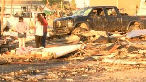 Traumatismos, afecciones pulmonares y muertes: los efectos del tornado en Texas