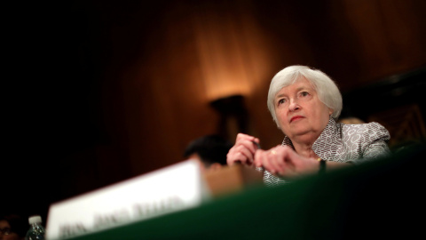 La presidenta de la Reserva federal (Fed), Janet Yellen, durante una comparecencia en el Senado estadounidense. REUTERS/Carlos Barria