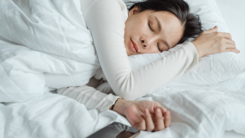 Mujer durmiendo