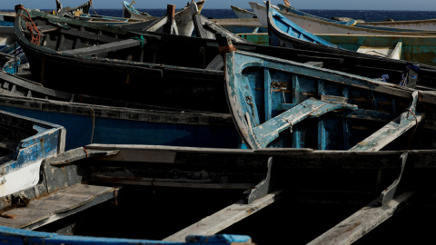 Varios cayucos rescatados por Salvamento Marítimo se amontonan en el puerto de Arinaga, Gran Canaria, a 7 de junio de 2023.