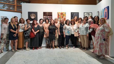 Artistas participantes en la exposición 'Las mujeres en la vida de Picasso', en el Instituto de las Mujeres.