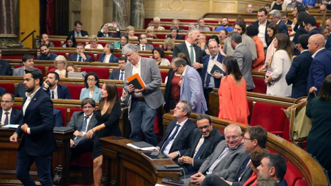 Diputats de PP, C's i PSC abandonen el Parlament com a gest de rebuig a votació sobre Llei del Referèndum / Toni Albir. EFE