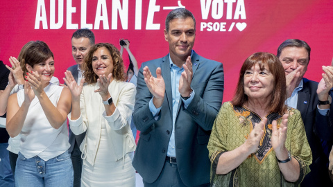 Sánchez aparece junto a varias ministras del Gobierno en el Espacio Próxima Estación, a 7 de julio de 2023, en Madrid (España).