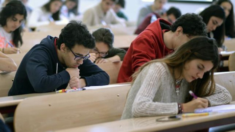 Estudiantes universitarios en una imagen de archivo