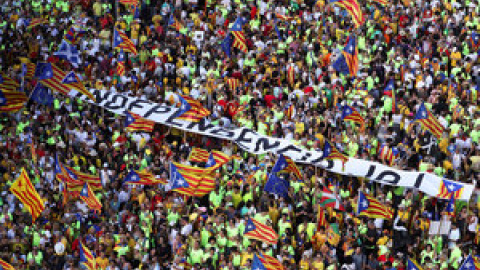 La Diada ha estado llena de actos, pero el más destacable ha sido la manifestación en favor del ejercicio del derecho de autodeterminación en Catalunya, en el centro de Barcelona, convocada por entidades de la sociedad civil / REUTERS