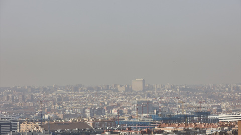 Imagen de la boina de contaminación en Madrid, a 10 de febrero de 2022.