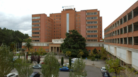 Hospital Josep Trueta de Girona, donde fueron ingresados los menores intoxicados con cocaína.