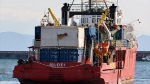 Lampedusa recibe a 600 migrantes en 24 horas mientras Meloni bloquea a dos barcos