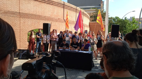 Rueda de prensa del movimiento independendista en Girona para denunciar la infiltración de una agente de la Policía Nacional. CUP