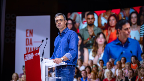 El presidente del Gobierno de España y secretario general del PSOE, Pedro Sánchez, interviene en un mitin electoral, a 16 de julio de 2023, en Barcelona