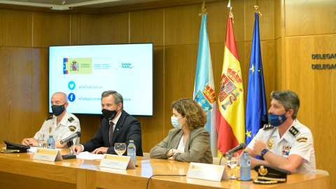 El jefe superior de Policía de Galicia, José Luis Balseiro; el delegado del Gobierno en Galicia, José Miñones; la subdelegada del Gobierno en A Coruña, María Rivas; el comisario jefe de la brigada provincial de la policía judicial de la Jefatura Su