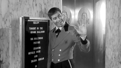 Jerry Lewis, en el lujoso Hotel Fontainbleau de Miami Beach, en Florida, en 'El botones'