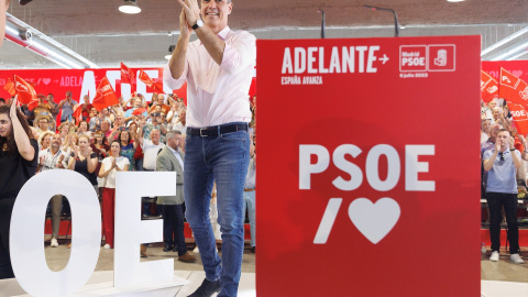 El presidente del Gobierno, Pedro Sánchez, en un acto de inicio de campaña en Casa de Campo de Madrid, a 6 de julio de 2023.