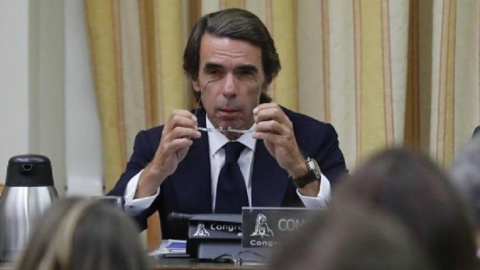 El expresidente del Gobierno José María Aznar, durante la comisión de investigación en el Congreso sobre la financiación ilegal del Partido Popular.- Juan Carlos Hidalgo / EFE