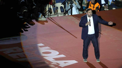 El vicepresidente del Govern, Oriol Junqueras durante su intervención en el Tarraco Arena donde se celebró un acto unitario del independentismo en favor de la celebración de un referéndum el 1 de octubre. | TONI ALBIR (EFE)