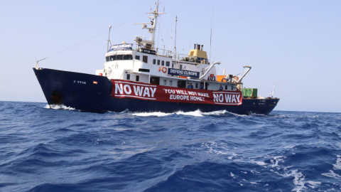 Imagen del barco C-Star, del movimiento ultradechista Defend Europe.- DEFEND EUROPE