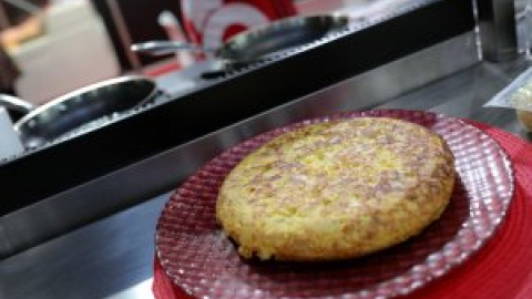 Retiran una marca de tortilla de patatas envasadas por varios casos de botulismo